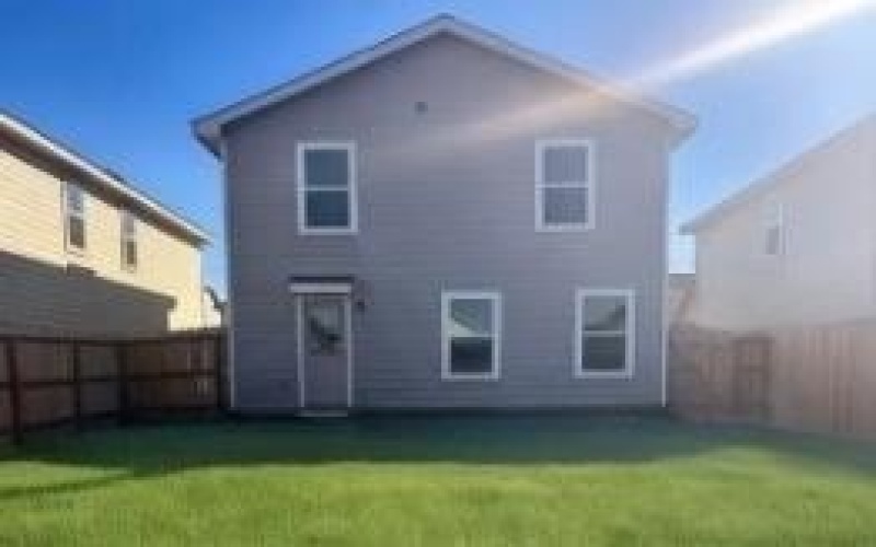 804 Bluffview Drive, Cleburne, TX 76031, 3 Bedrooms Bedrooms, ,2 BathroomsBathrooms,Residential,For Sale,804 Bluffview Drive,0,21128394