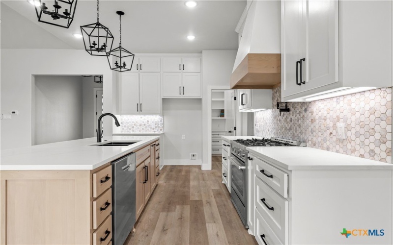 7921 Rock Crest Drive, Moody, TX 76557, 4 Bedrooms Bedrooms, ,3 BathroomsBathrooms,Residential,For Sale,7921 Rock Crest Drive,0,599527