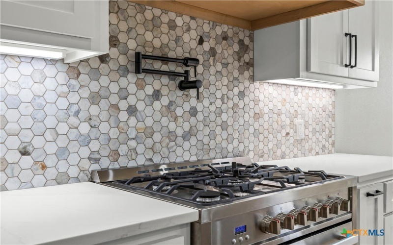 7921 Rock Crest Drive, Moody, TX 76557, 4 Bedrooms Bedrooms, ,3 BathroomsBathrooms,Residential,For Sale,7921 Rock Crest Drive,0,599527