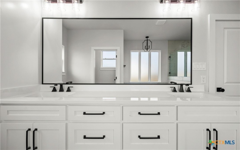 7921 Rock Crest Drive, Moody, TX 76557, 4 Bedrooms Bedrooms, ,3 BathroomsBathrooms,Residential,For Sale,7921 Rock Crest Drive,0,599527