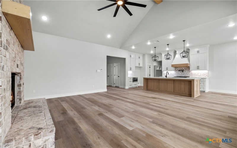 7921 Rock Crest Drive, Moody, TX 76557, 4 Bedrooms Bedrooms, ,3 BathroomsBathrooms,Residential,For Sale,7921 Rock Crest Drive,0,599527