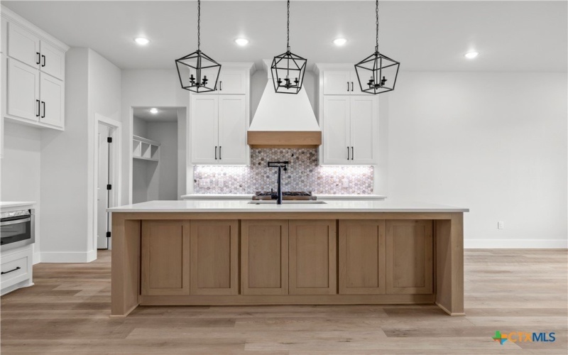 7921 Rock Crest Drive, Moody, TX 76557, 4 Bedrooms Bedrooms, ,3 BathroomsBathrooms,Residential,For Sale,7921 Rock Crest Drive,0,599527