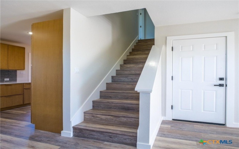 303 Cedarhill Drive, Marble Falls, TX 78654, 3 Bedrooms Bedrooms, ,2 BathroomsBathrooms,Residential,For Sale,303 Cedarhill Drive,0,599570