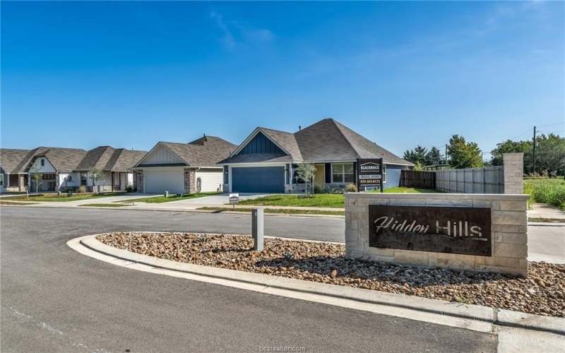 1220 High Street, Navasota, TX 77868, 3 Habitaciones Habitaciones , ,2 BañosBaños,Residential,En Venta,1220 High Street,0,25012433