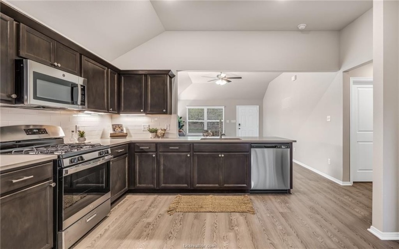 1220 High Street, Navasota, TX 77868, 3 Habitaciones Habitaciones , ,2 BañosBaños,Residential,En Venta,1220 High Street,0,25012433