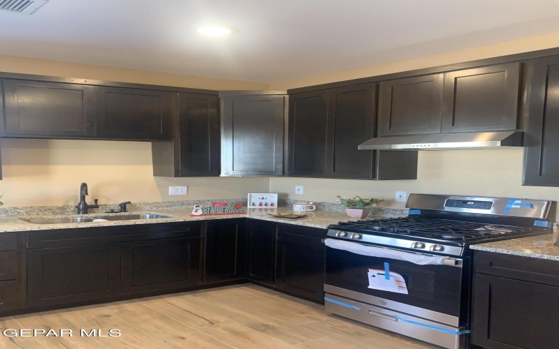 10228 Hatchet Road, Socorro, TX 79927, 3 Bedrooms Bedrooms, ,2 BathroomsBathrooms,Residential,For Sale,10228 Hatchet Road,0,934802