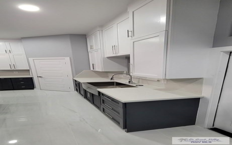 3107 BOCA CHICA BLVD. #3, BROWNSVILLE, TX 78520, 3 Bedrooms Bedrooms, ,2 BathroomsBathrooms,Residential,For Sale,3107 BOCA CHICA BLVD.,0,29770507