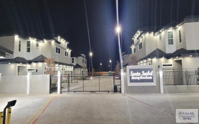 3107 BOCA CHICA BLVD. #3, BROWNSVILLE, TX 78520, 3 Bedrooms Bedrooms, ,2 BathroomsBathrooms,Residential,For Sale,3107 BOCA CHICA BLVD.,0,29770507