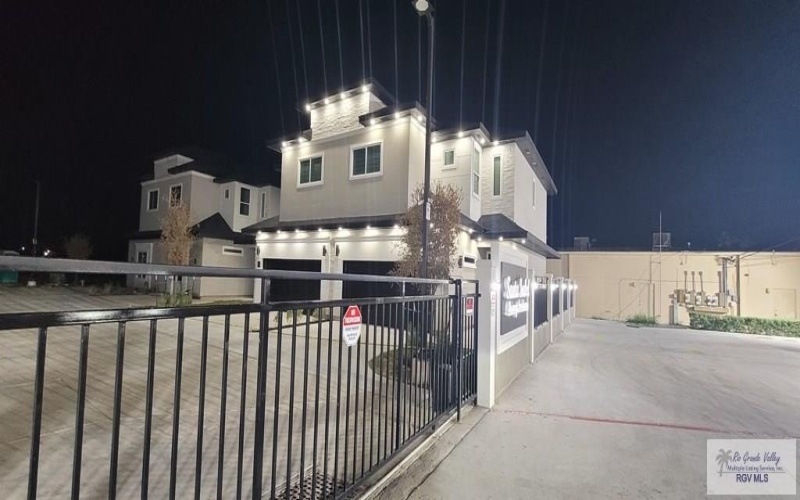 3107 BOCA CHICA BLVD. #3, BROWNSVILLE, TX 78520, 3 Bedrooms Bedrooms, ,2 BathroomsBathrooms,Residential,For Sale,3107 BOCA CHICA BLVD.,0,29770507