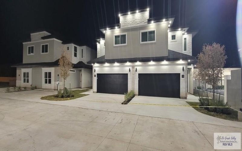 3107 BOCA CHICA BLVD. #3, BROWNSVILLE, TX 78520, 3 Bedrooms Bedrooms, ,2 BathroomsBathrooms,Residential,For Sale,3107 BOCA CHICA BLVD.,0,29770507