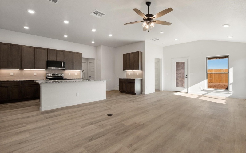 13815 Gary Avenue, Lubbock, TX 79423, 4 Bedrooms Bedrooms, ,2 BathroomsBathrooms,Residential,For Sale,13815 Gary Avenue,0,202563895