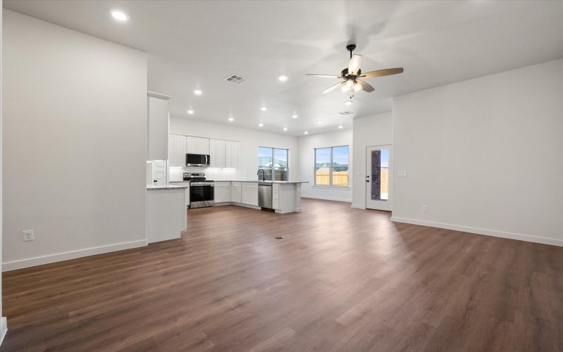 13813 Gary Avenue, Lubbock, TX 79423, 4 Bedrooms Bedrooms, ,2 BathroomsBathrooms,Residential,For Sale,13813 Gary Avenue,0,202563896