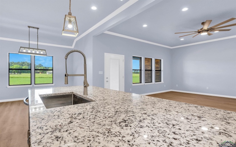 130 Sleep Easy, Kilgore, TX 75662, 4 Bedrooms Bedrooms, ,2 BathroomsBathrooms,Residential,For Sale,130 Sleep Easy,20252585