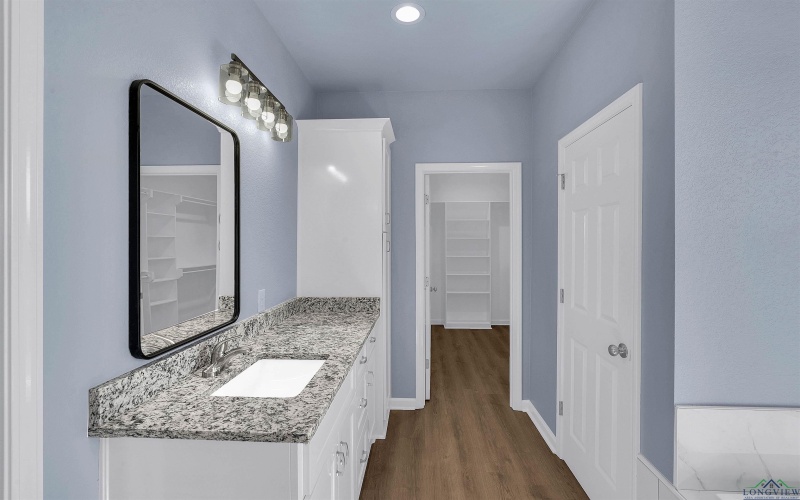 130 Sleep Easy, Kilgore, TX 75662, 4 Bedrooms Bedrooms, ,2 BathroomsBathrooms,Residential,For Sale,130 Sleep Easy,20252585