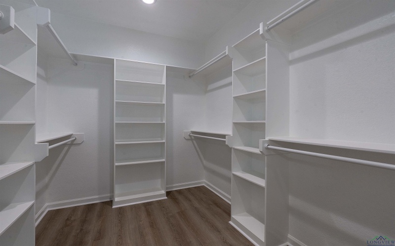 130 Sleep Easy, Kilgore, TX 75662, 4 Bedrooms Bedrooms, ,2 BathroomsBathrooms,Residential,For Sale,130 Sleep Easy,20252585