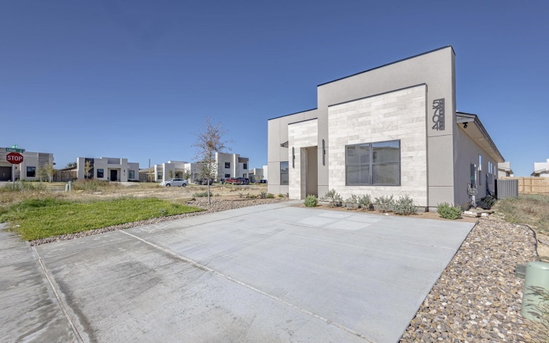 5704 Kylee Dr., Laredo, TX 78043, 4 Bedrooms Bedrooms, ,2 BathroomsBathrooms,Residential,For Sale,5704 Kylee Dr.,0,20255326