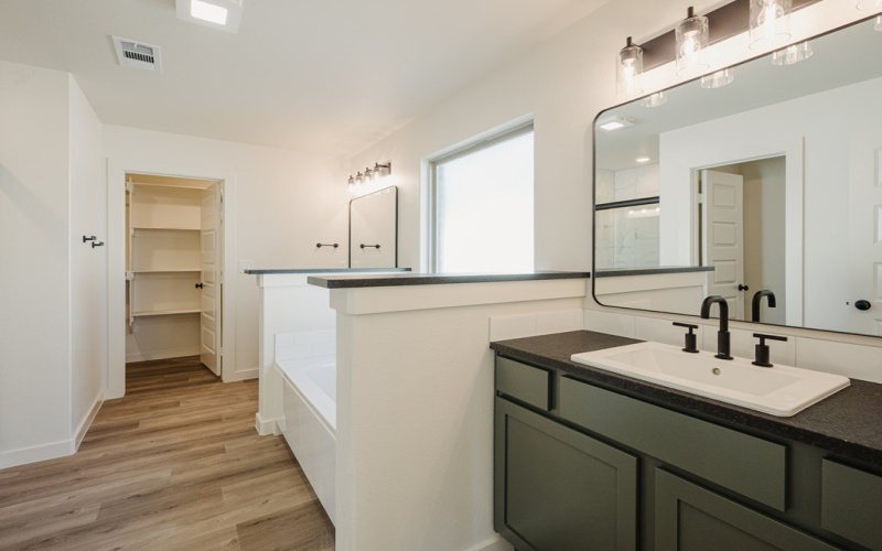 7102 County Rd 99, Midland, TX 79706, 4 Bedrooms Bedrooms, ,2 BathroomsBathrooms,Residential,For Sale,7102 County Rd 99,0,50087308