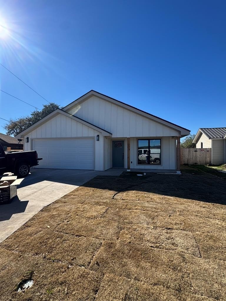 2801 Bowie St, San Angelo, TX 76901, 3 Bedrooms Bedrooms, ,2 BathroomsBathrooms,Residential,For Sale,2801 Bowie St,0,129989