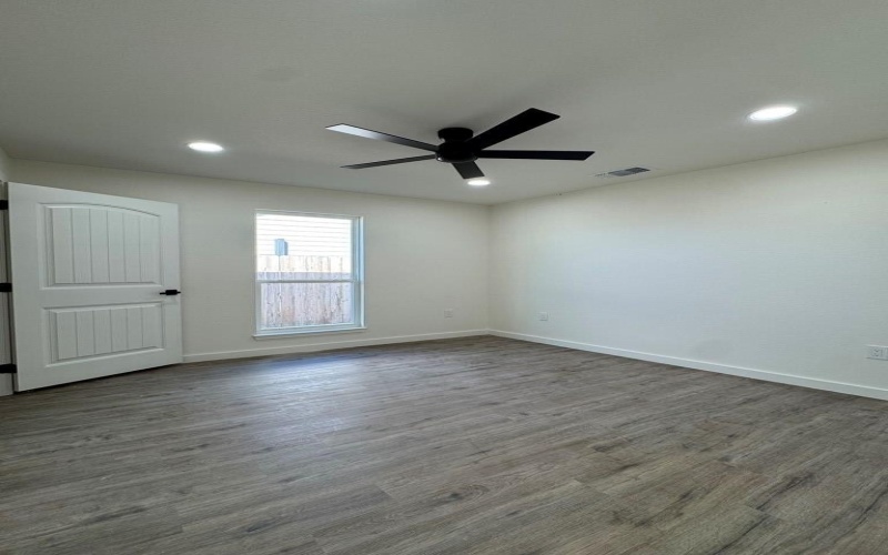 2801 Bowie St, San Angelo, TX 76901, 3 Bedrooms Bedrooms, ,2 BathroomsBathrooms,Residential,For Sale,2801 Bowie St,0,129989