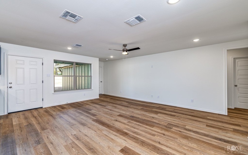 2614 Dallas St, San Angelo, TX 76901, 3 Bedrooms Bedrooms, ,2 BathroomsBathrooms,Residential,For Sale,2614 Dallas St,0,129992