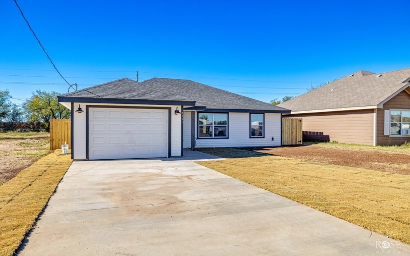 2231 Lillie St, San Angelo, TX 76901, 3 Bedrooms Bedrooms, ,2 BathroomsBathrooms,Residential,For Sale,2231 Lillie St,0,129994