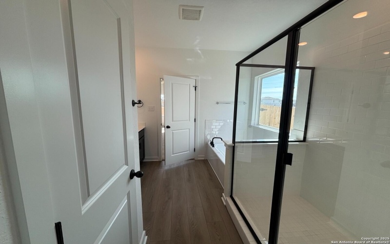 12848 Red Apple Rd., Schertz, TX 78154, 4 Habitaciones Habitaciones , ,3 BañosBaños,Residential,En Venta,12848 Red Apple Rd.,0,1927131