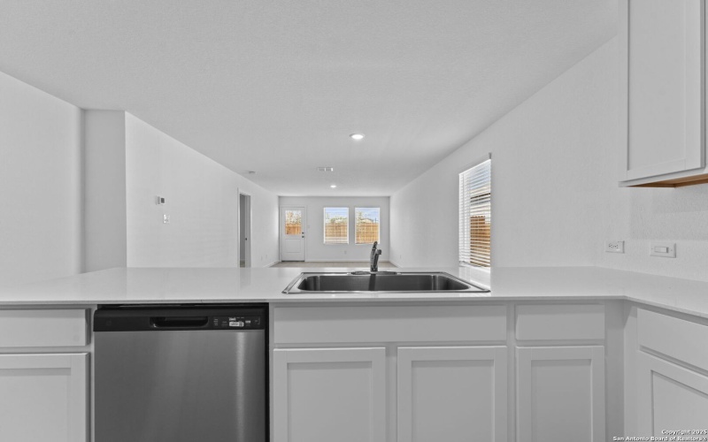 7318 Brownleaf Dr, San Antonio, TX 78227, 4 Bedrooms Bedrooms, ,2 BathroomsBathrooms,Residential,For Sale,7318 Brownleaf Dr,0,1927136