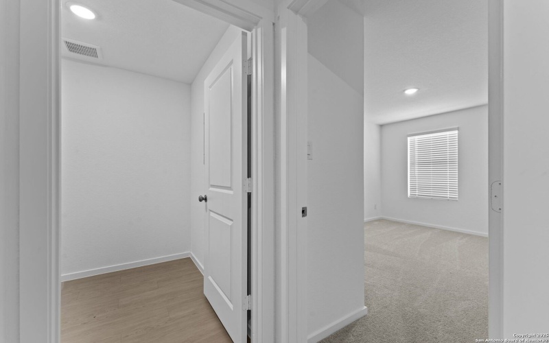 7318 Brownleaf Dr, San Antonio, TX 78227, 4 Bedrooms Bedrooms, ,2 BathroomsBathrooms,Residential,For Sale,7318 Brownleaf Dr,0,1927136