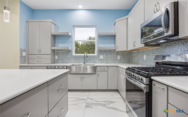 195 Crazy Horse Trail, Canyon Lake, TX 78133, 4 Bedrooms Bedrooms, ,3 BathroomsBathrooms,Residential,For Sale,195 Crazy Horse Trail,0,599505