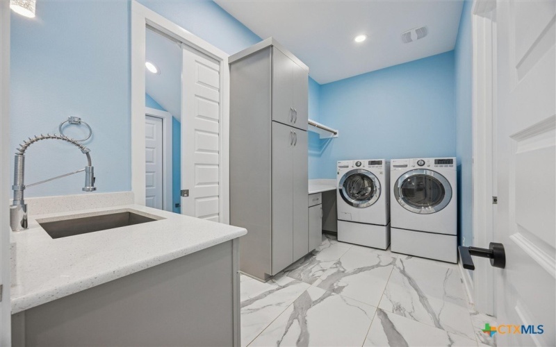 195 Crazy Horse Trail, Canyon Lake, TX 78133, 4 Bedrooms Bedrooms, ,3 BathroomsBathrooms,Residential,For Sale,195 Crazy Horse Trail,0,599505