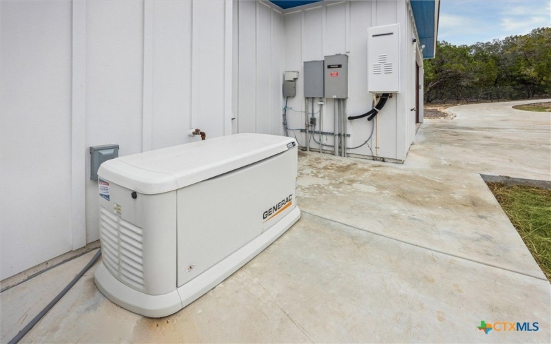 195 Crazy Horse Trail, Canyon Lake, TX 78133, 4 Bedrooms Bedrooms, ,3 BathroomsBathrooms,Residential,For Sale,195 Crazy Horse Trail,0,599505