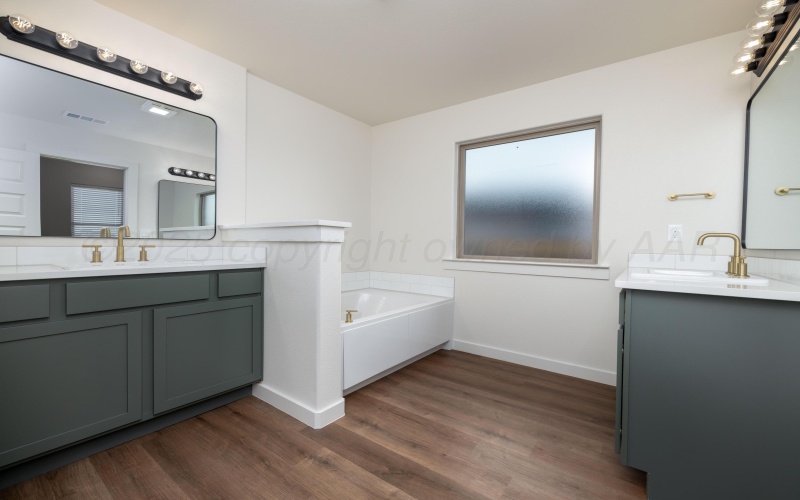 9402 Escalara Street, Amarillo, TX 79124, 4 Bedrooms Bedrooms, ,3 BathroomsBathrooms,Residential,For Sale,9402 Escalara Street,0,25-9986