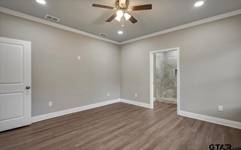 304 E Cottonwood, Overton, TX 75684, 2 Habitaciones Habitaciones , ,2 BañosBaños,Residential,En Venta,304 E Cottonwood,0,25017575