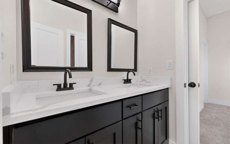 100 Diamond T Ranch Road, Trinidad, TX 75163, 4 Bedrooms Bedrooms, ,2 BathroomsBathrooms,Residential,For Sale,100 Diamond T Ranch Road,0,21126717