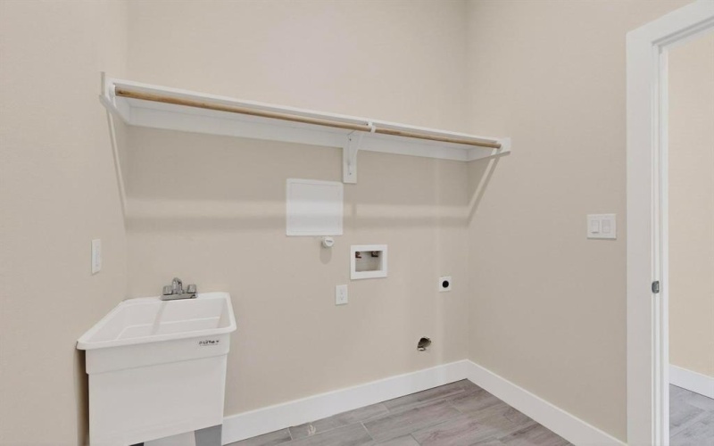 100 Diamond T Ranch Road, Trinidad, TX 75163, 4 Bedrooms Bedrooms, ,2 BathroomsBathrooms,Residential,For Sale,100 Diamond T Ranch Road,0,21126717