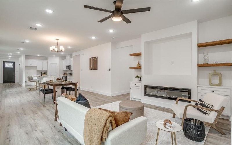 4948 Dunbar Street, Fort Worth, TX 76105, 4 Bedrooms Bedrooms, ,2 BathroomsBathrooms,Residential,For Sale,4948 Dunbar Street,0,21128011