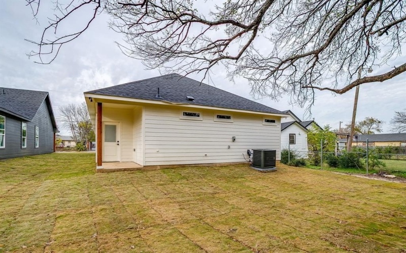 4948 Dunbar Street, Fort Worth, TX 76105, 4 Bedrooms Bedrooms, ,2 BathroomsBathrooms,Residential,For Sale,4948 Dunbar Street,0,21128011