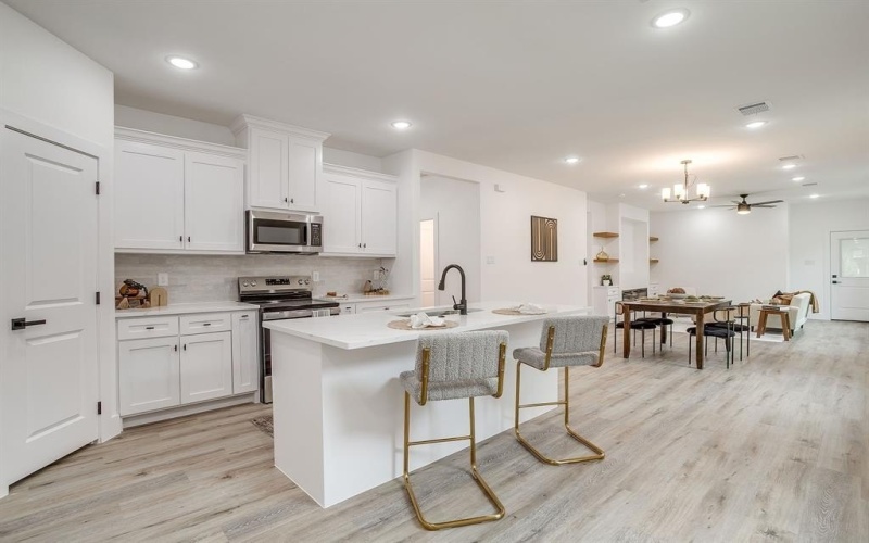 4948 Dunbar Street, Fort Worth, TX 76105, 4 Bedrooms Bedrooms, ,2 BathroomsBathrooms,Residential,For Sale,4948 Dunbar Street,0,21128011