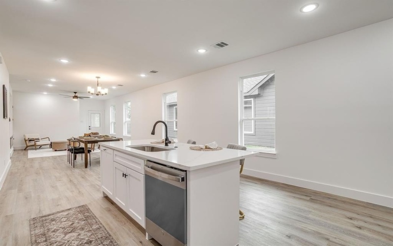 4948 Dunbar Street, Fort Worth, TX 76105, 4 Bedrooms Bedrooms, ,2 BathroomsBathrooms,Residential,For Sale,4948 Dunbar Street,0,21128011