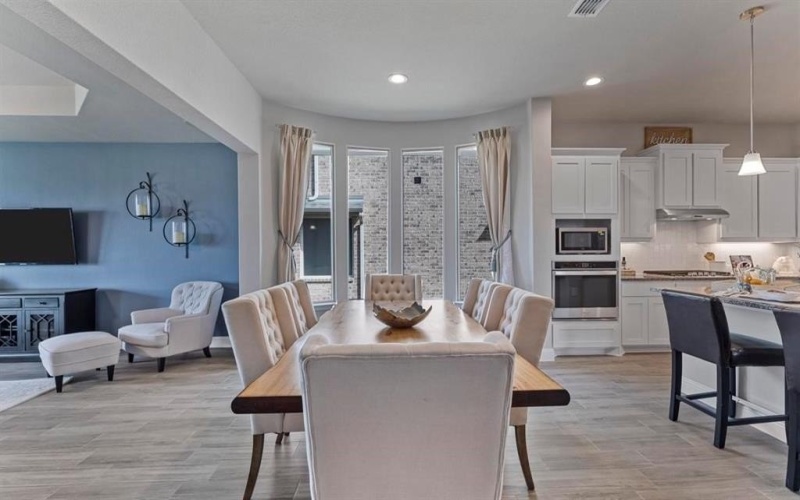 8612 BUR OAK Drive, Justin, TX 76247, 4 Habitaciones Habitaciones , ,3 BañosBaños,Residential,En Venta,8612 BUR OAK Drive,0,21128338