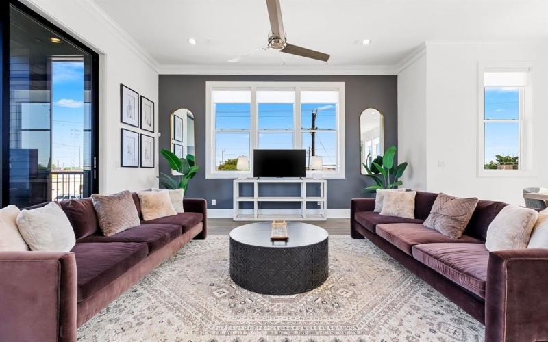 203 Carroll Street, Fort Worth, TX 76107, 3 Bedrooms Bedrooms, ,3 BathroomsBathrooms,Residential,For Sale,203 Carroll Street,0,21128491