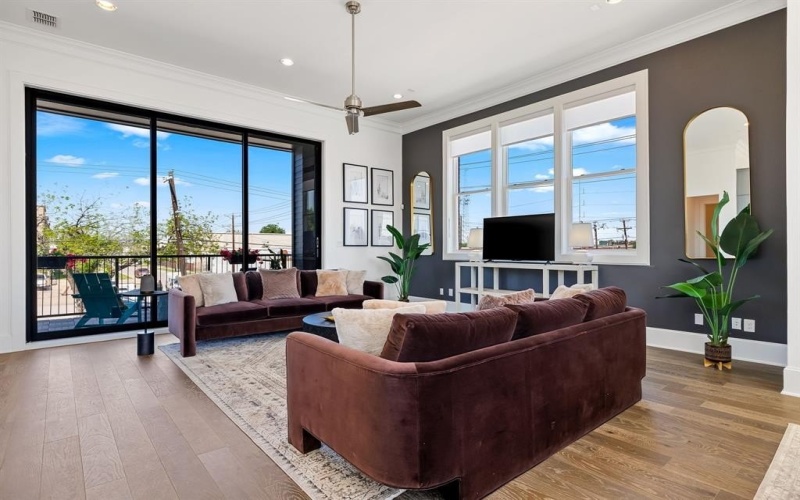 203 Carroll Street, Fort Worth, TX 76107, 3 Bedrooms Bedrooms, ,3 BathroomsBathrooms,Residential,For Sale,203 Carroll Street,0,21128491