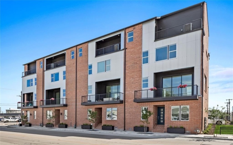 203 Carroll Street, Fort Worth, TX 76107, 3 Bedrooms Bedrooms, ,3 BathroomsBathrooms,Residential,For Sale,203 Carroll Street,0,21128491