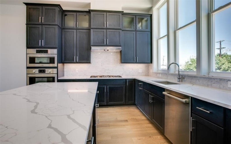 203 Carroll Street, Fort Worth, TX 76107, 3 Bedrooms Bedrooms, ,3 BathroomsBathrooms,Residential,For Sale,203 Carroll Street,0,21128491