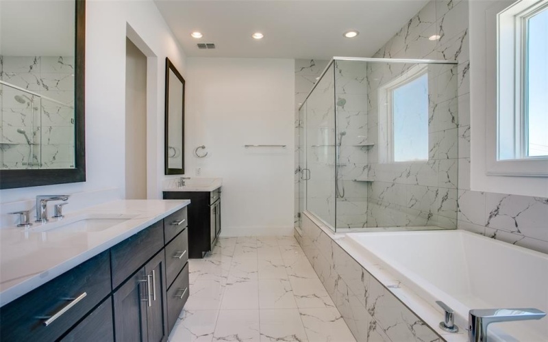 203 Carroll Street, Fort Worth, TX 76107, 3 Bedrooms Bedrooms, ,3 BathroomsBathrooms,Residential,For Sale,203 Carroll Street,0,21128491