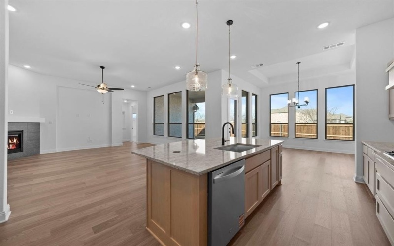 2613 Brazos Drive, Mansfield, TX 76063, 3 Bedrooms Bedrooms, ,2 BathroomsBathrooms,Residential,For Sale,2613 Brazos Drive,0,21128802