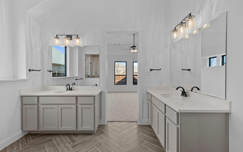 2613 Brazos Drive, Mansfield, TX 76063, 3 Bedrooms Bedrooms, ,2 BathroomsBathrooms,Residential,For Sale,2613 Brazos Drive,0,21128802