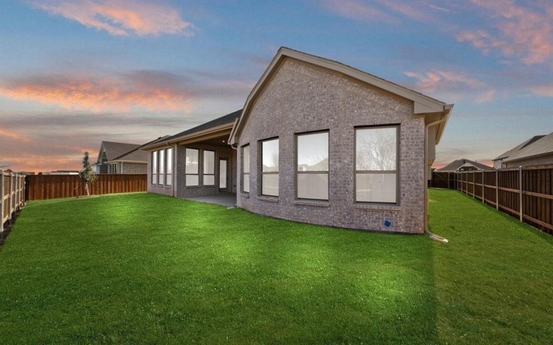 2613 Brazos Drive, Mansfield, TX 76063, 3 Bedrooms Bedrooms, ,2 BathroomsBathrooms,Residential,For Sale,2613 Brazos Drive,0,21128802