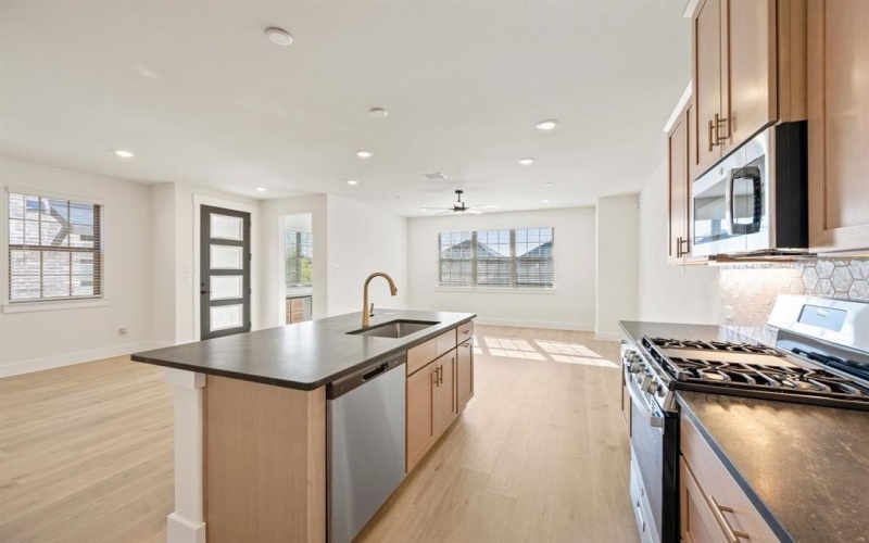 2516 Red Tailed Hawk Lane, McKinney, TX 75071, 3 Habitaciones Habitaciones , ,2 BañosBaños,Residential,En Venta,2516 Red Tailed Hawk Lane,0,21128980