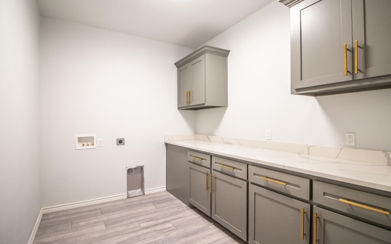 1607 Quincy Avenue, Lubbock, TX 79416, 3 Habitaciones Habitaciones , ,2 BañosBaños,Residential,En Venta,1607 Quincy Avenue,202316555